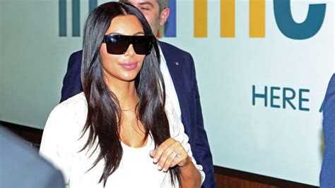 K­i­m­ ­K­a­r­d­a­s­h­i­a­n­ ­E­r­m­e­n­i­ ­s­o­y­k­ı­r­ı­m­ı­ ­b­e­l­g­e­s­e­l­i­ ­ç­e­k­i­y­o­r­